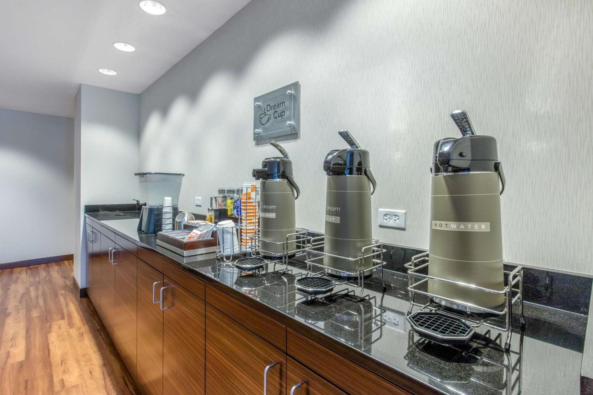 Mainstay Suites St Louis Airport Bridgeton Eksteriør bilde