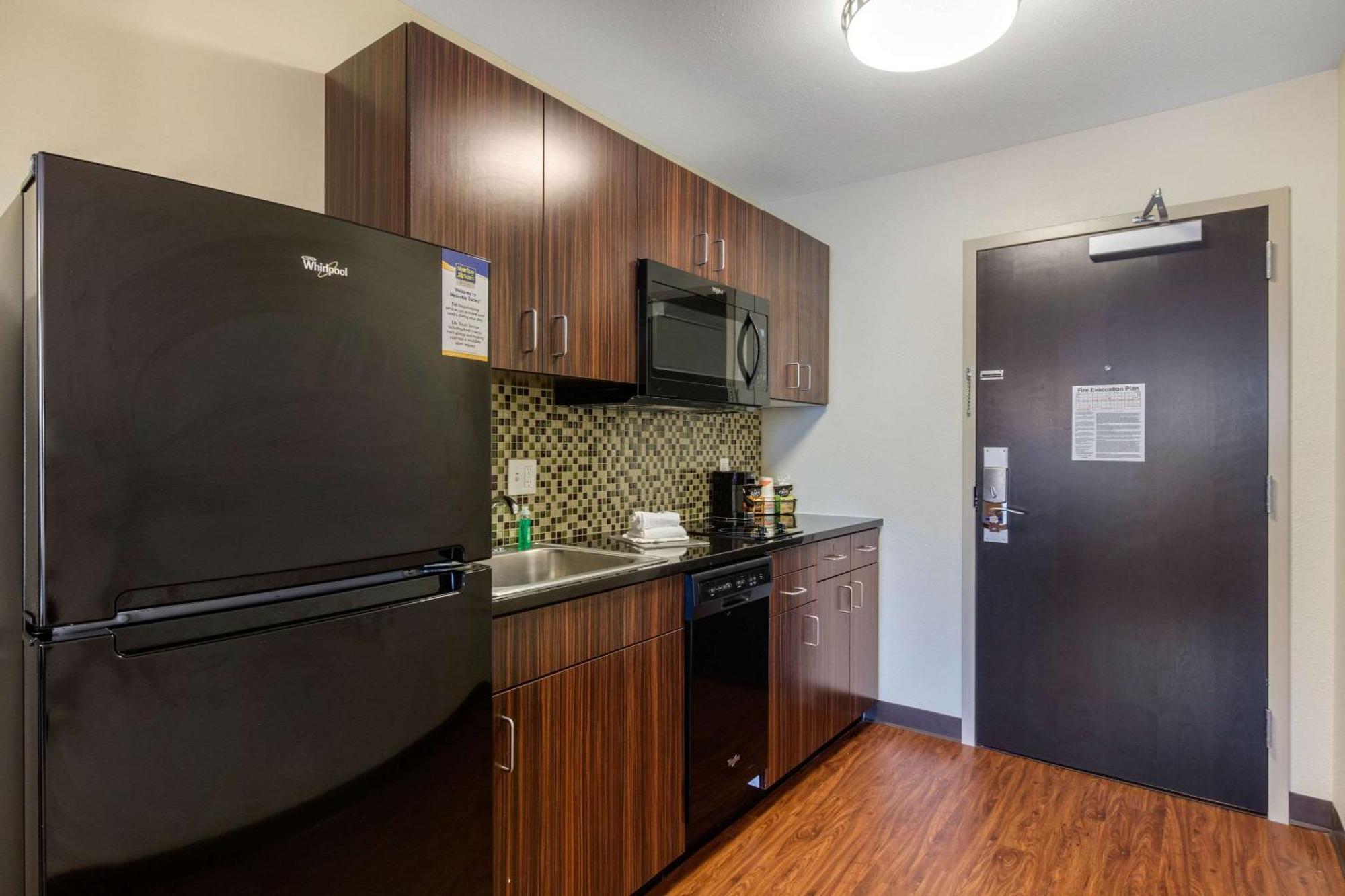 Mainstay Suites St Louis Airport Bridgeton Eksteriør bilde