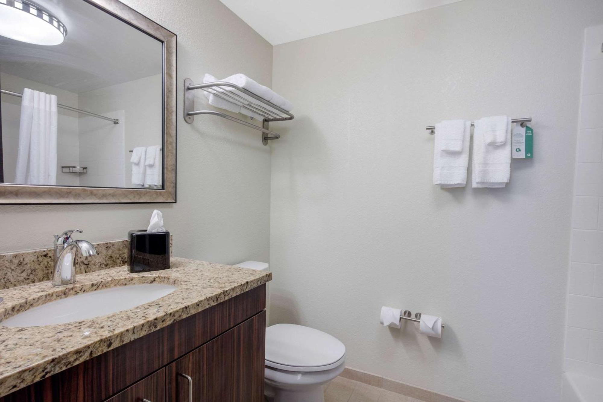 Mainstay Suites St Louis Airport Bridgeton Eksteriør bilde